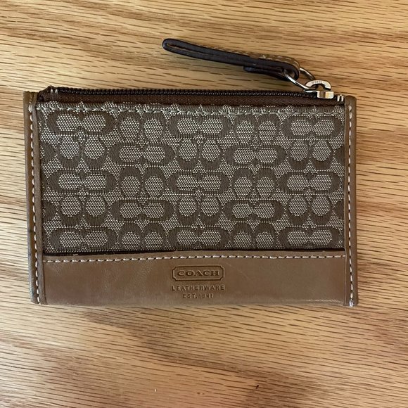 Coach Accessories - Coach Vintage ID Wallet